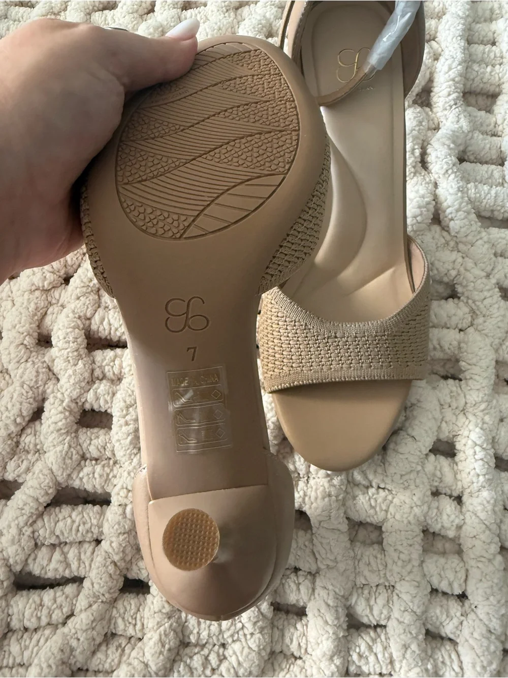 Cosy Island Minimalist Ankle Strap Heeled Sandal